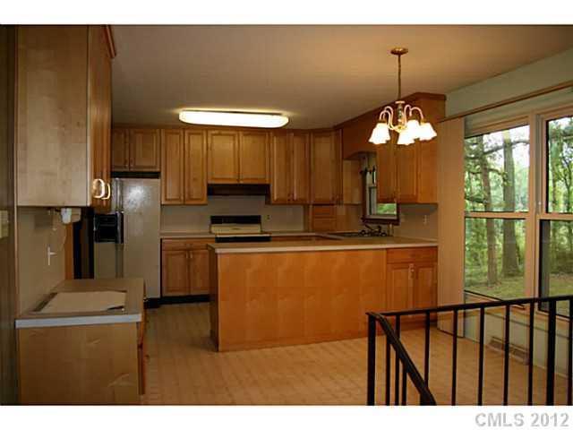 9419 Brenda Ann Road Charlotte, NC 28214 - Photo 4 of 16
