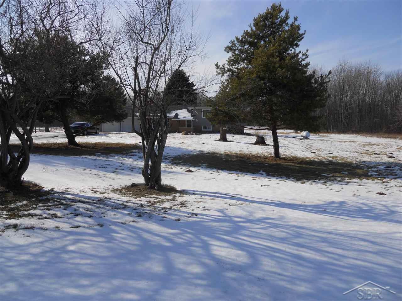 8646 Barkley Road Millington, MI 48746 - Photo 40 of 51 31277365-39.JPG