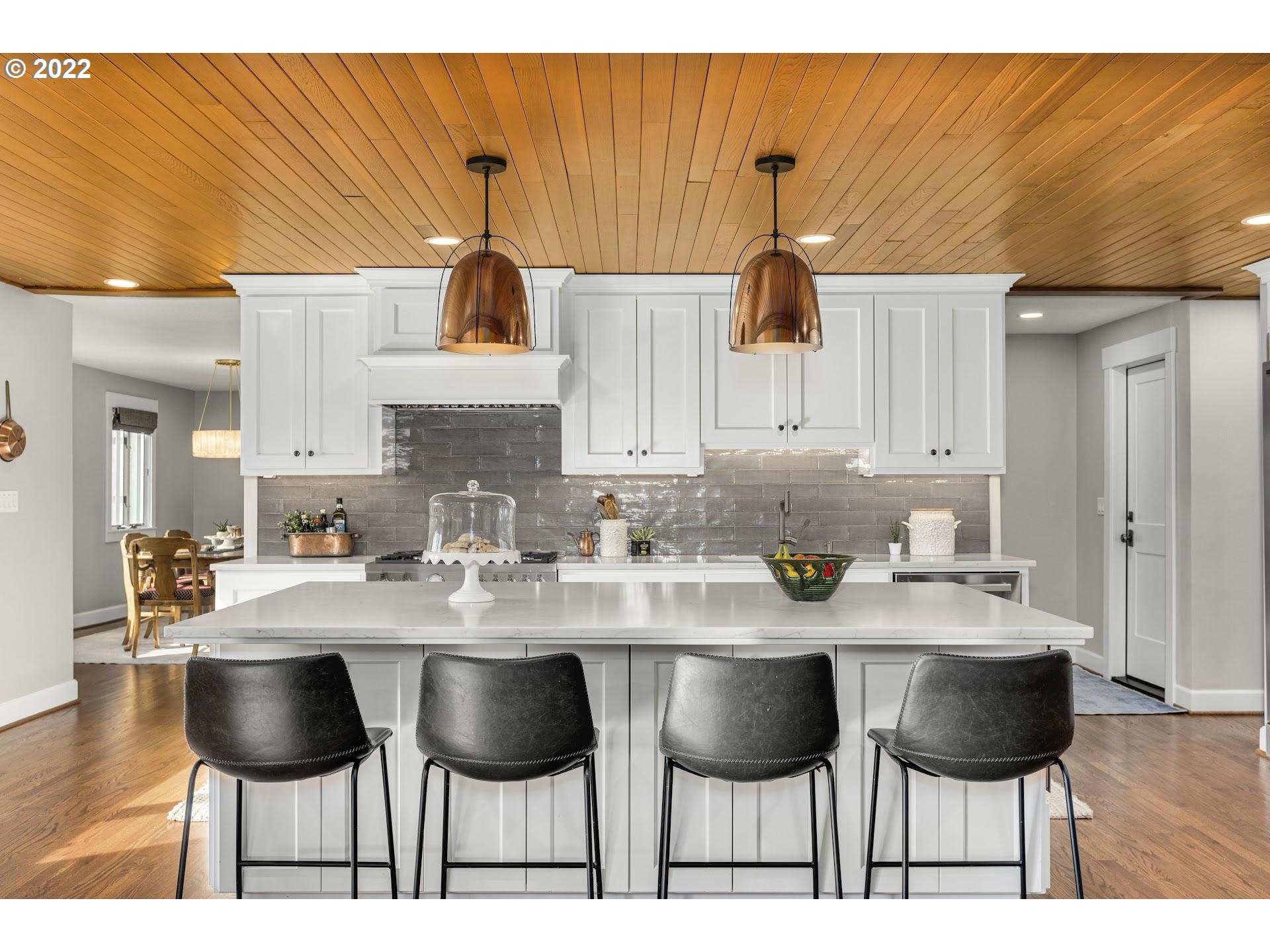 9200 Northwest Leahy Road Portland, OR 97229 - Photo 11 of 32 Gallery Image 11