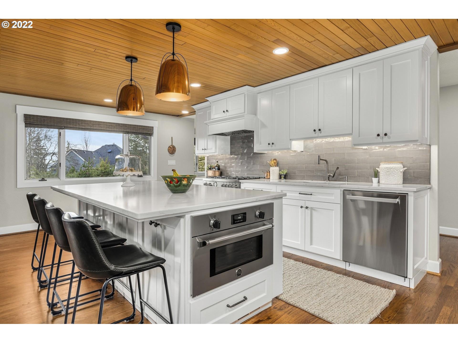 9200 Northwest Leahy Road Portland, OR 97229 - Photo 12 of 32 Gallery Image 12