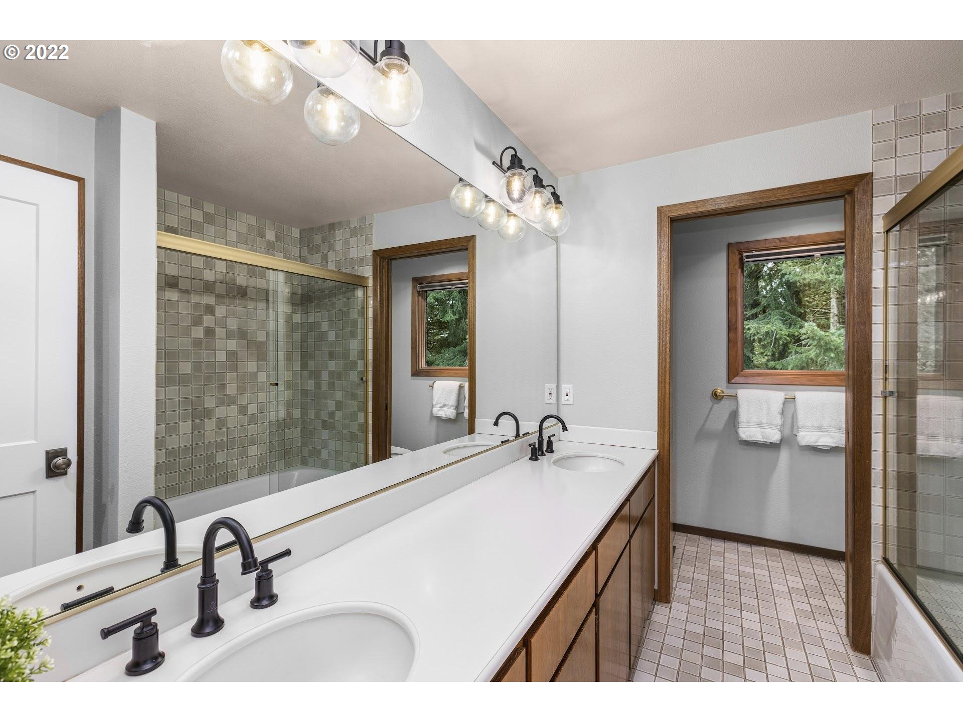9200 Northwest Leahy Road Portland, OR 97229 - Photo 17 of 32 Gallery Image 17