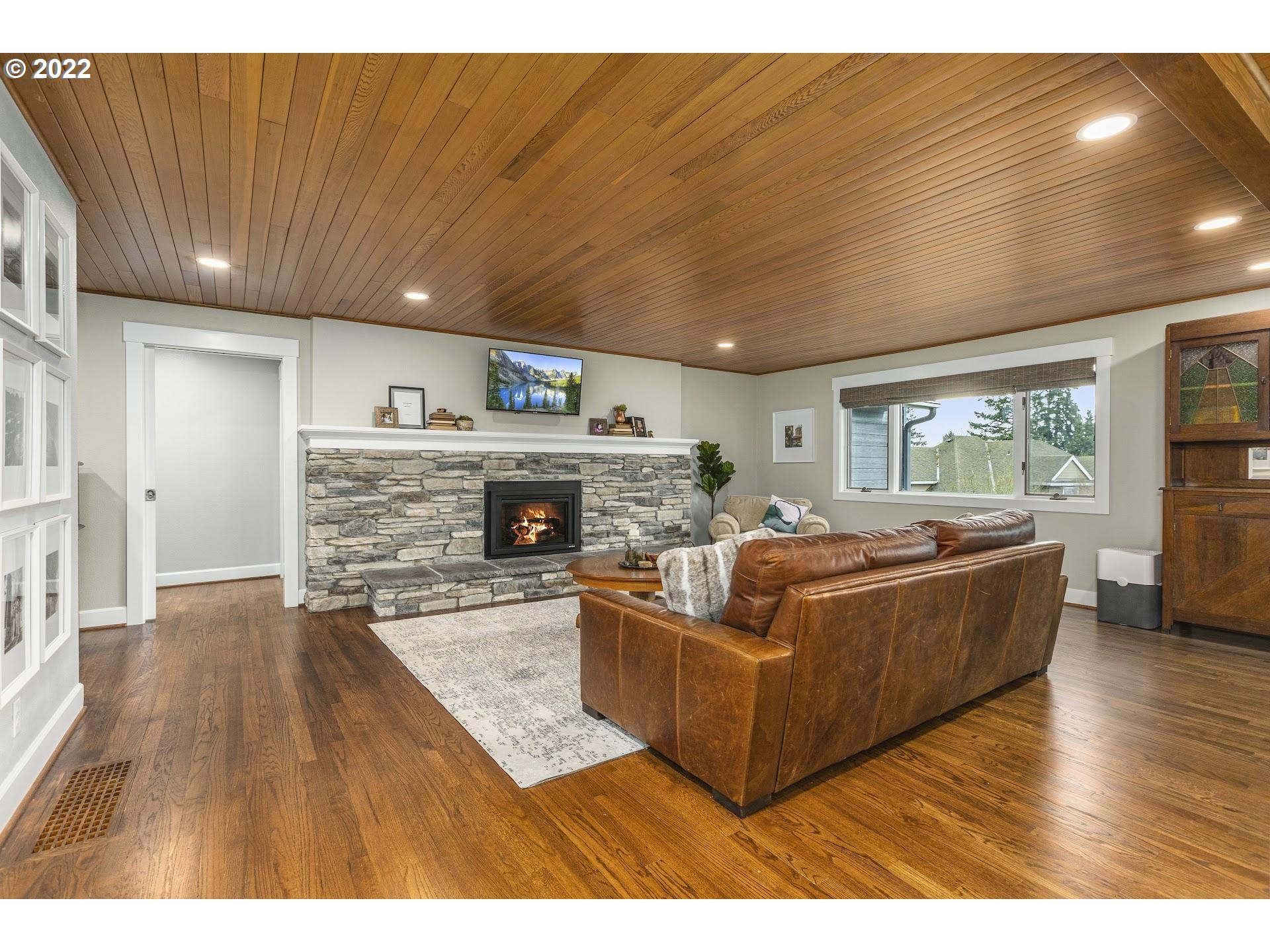 9200 Northwest Leahy Road Portland, OR 97229 - Photo 7 of 32 Gallery Image 7