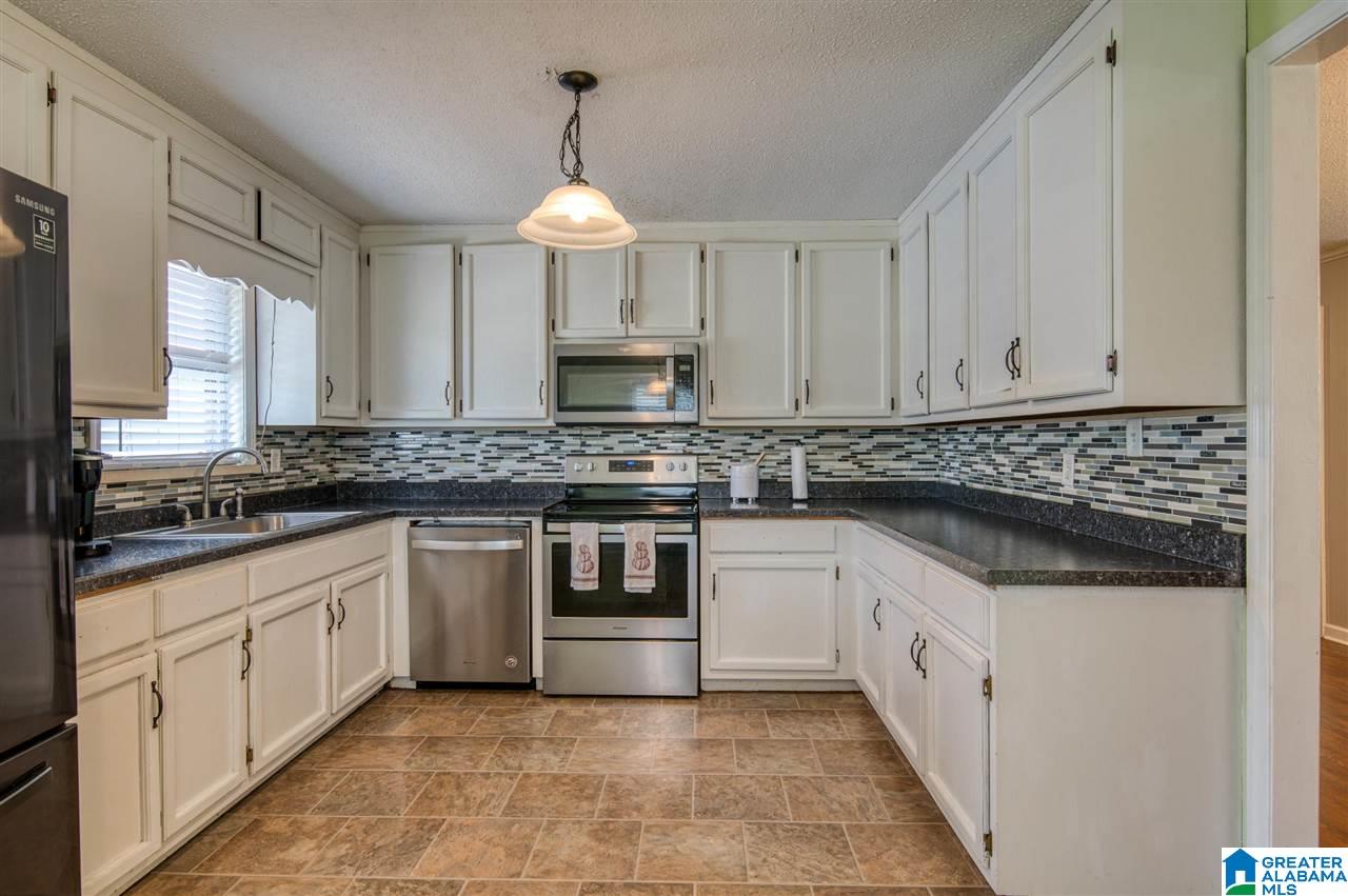 1145 Sunrise Road Mulga, AL 35118 - Photo 12 of 29