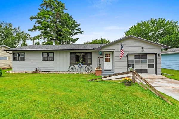 $184,900 | 553 Mills Street, Shawano, WI 54166