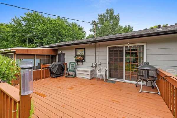 $184,900 | 553 Mills Street, Shawano, WI 54166