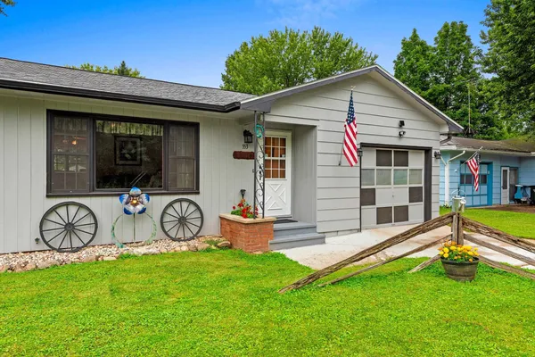 $184,900 | 553 Mills Street, Shawano, WI 54166