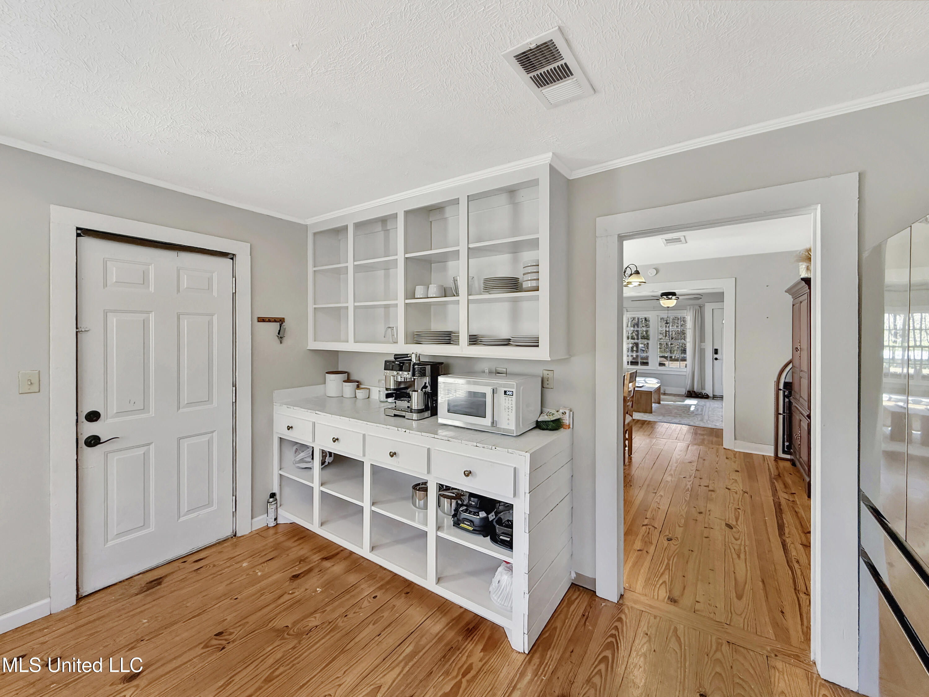 1699 White Road Florence, MS 39073 - Photo 9 of 17 5efef488d1a6fabef6447b6640b06aa5439c606d