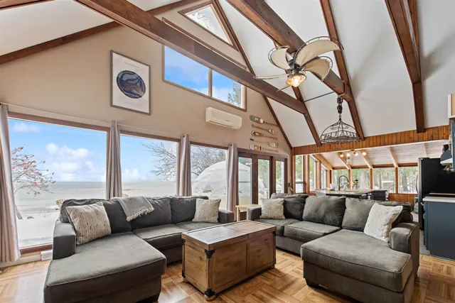 $345,000 | 1046 Highway 35, Bark River, MI 49807