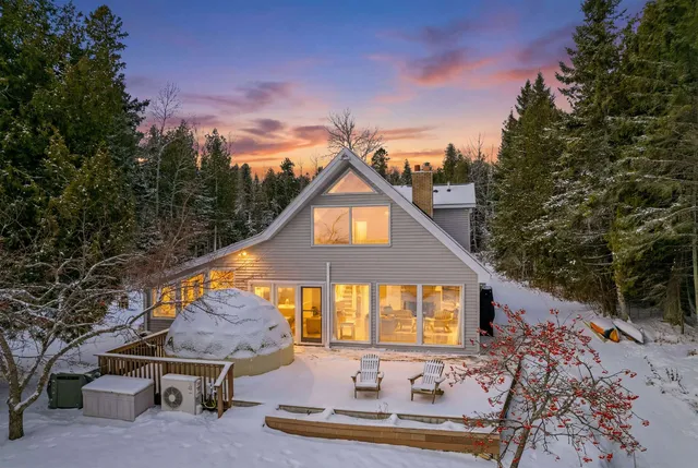 $345,000 | 1046 Highway 35, Bark River, MI 49807