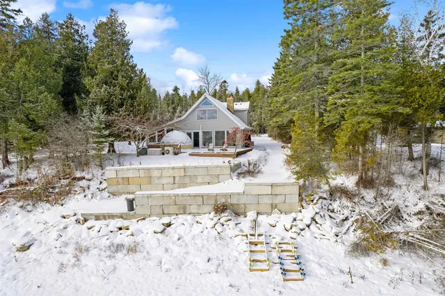 $345,000 | 1046 Highway 35, Bark River, MI 49807