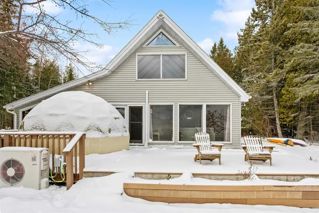 $345,000 | 1046 Highway 35, Bark River, MI 49807