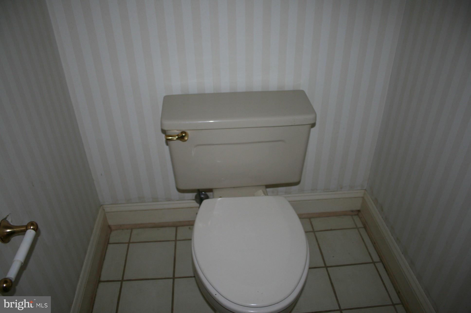 16501 Yeoho Road Sparks, MD 21152 - Photo 8 of 30 Half Bath