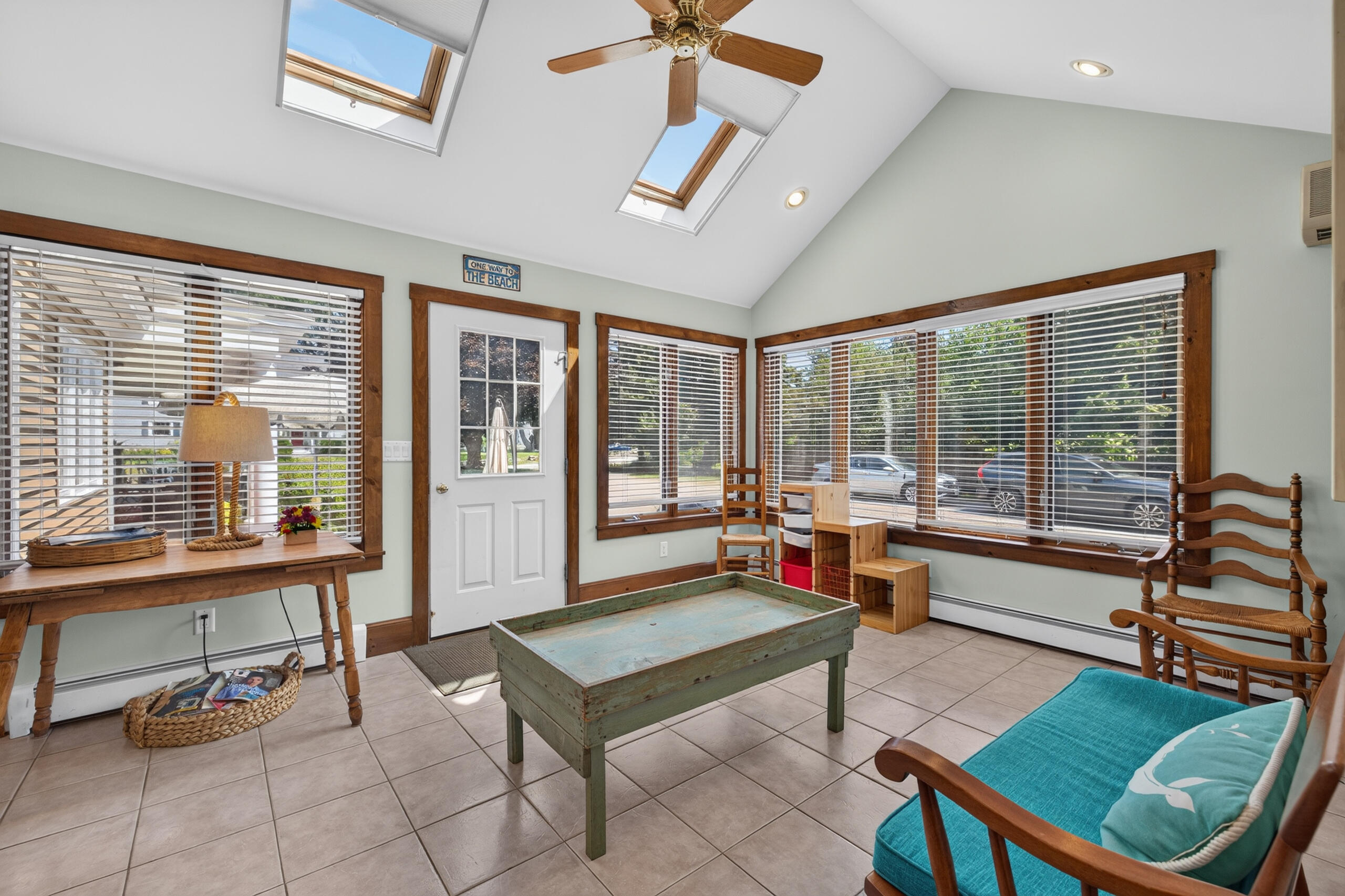 217-219 Sea Road Kennebunk, ME 04043 - Photo 53 of 114 Side entry
