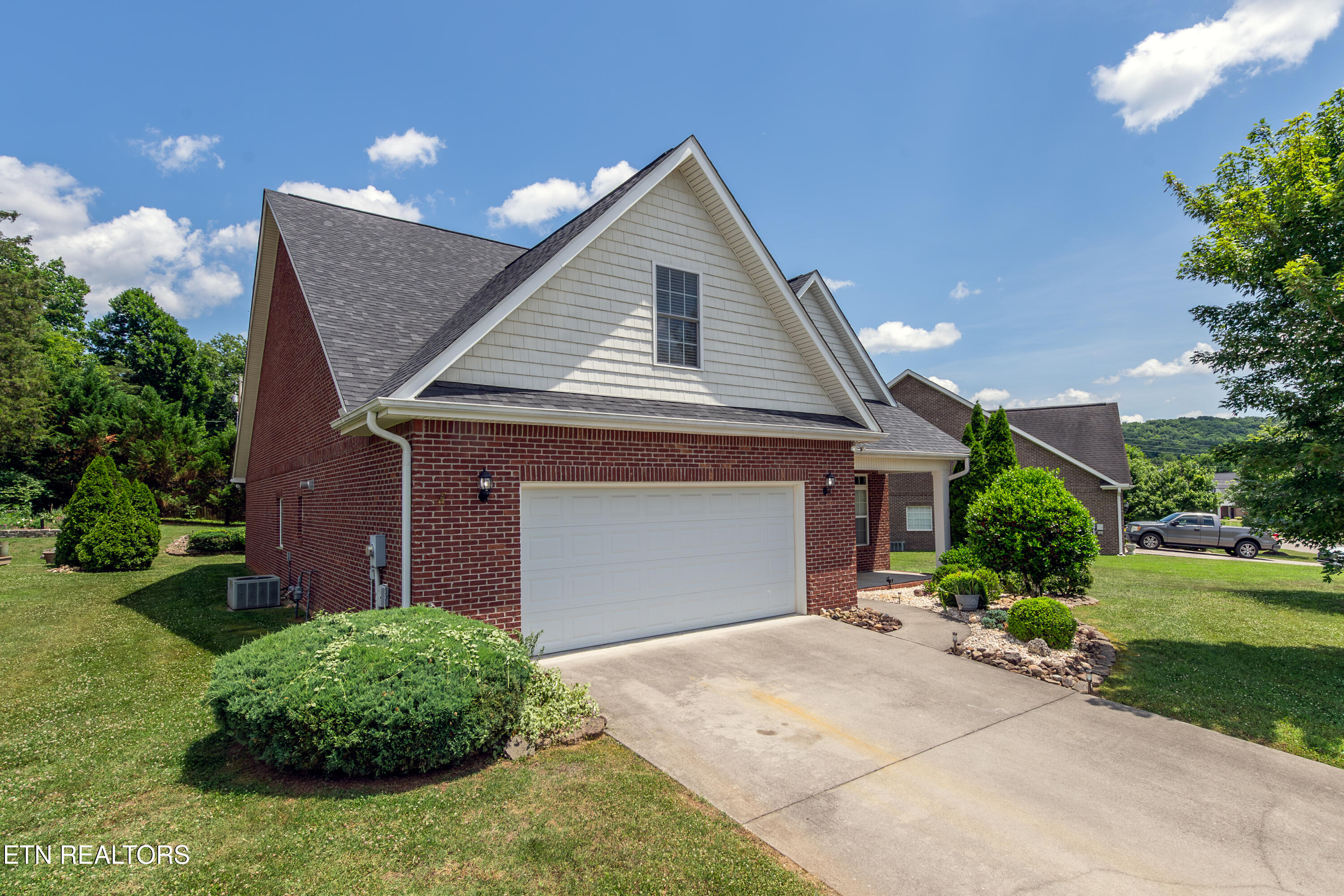 120 Meridian Way Clinton, TN 37716 - Photo 33 of 47 HOB_3597-Edit
