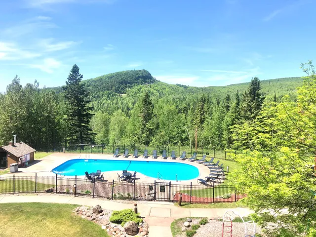 $219,500 | 128 Bridge Run Lane, Unit B, Lutsen, MN 55612