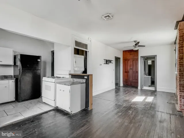 $1,595 | 219 South Union Street, Unit 2, Middletown, PA 17057