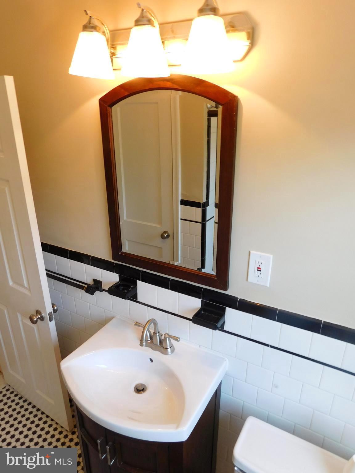 3305 Cedarhurst Road Baltimore, MD 21214 - Photo 20 of 30 Modern Upgrades