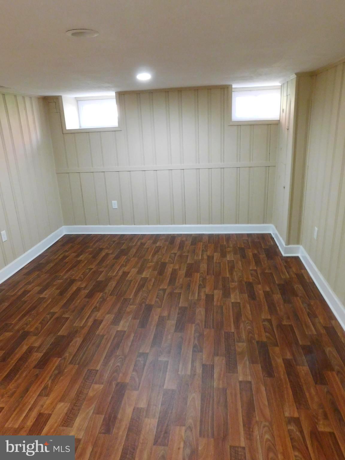 3305 Cedarhurst Road Baltimore, MD 21214 - Photo 22 of 30 Family Room