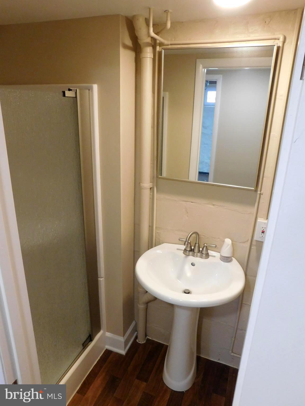 3305 Cedarhurst Road Baltimore, MD 21214 - Photo 24 of 30 Lower Level Bath