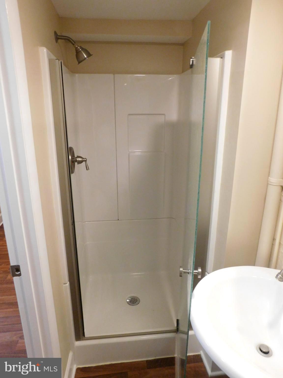 3305 Cedarhurst Road Baltimore, MD 21214 - Photo 25 of 30 Lower Level Bath