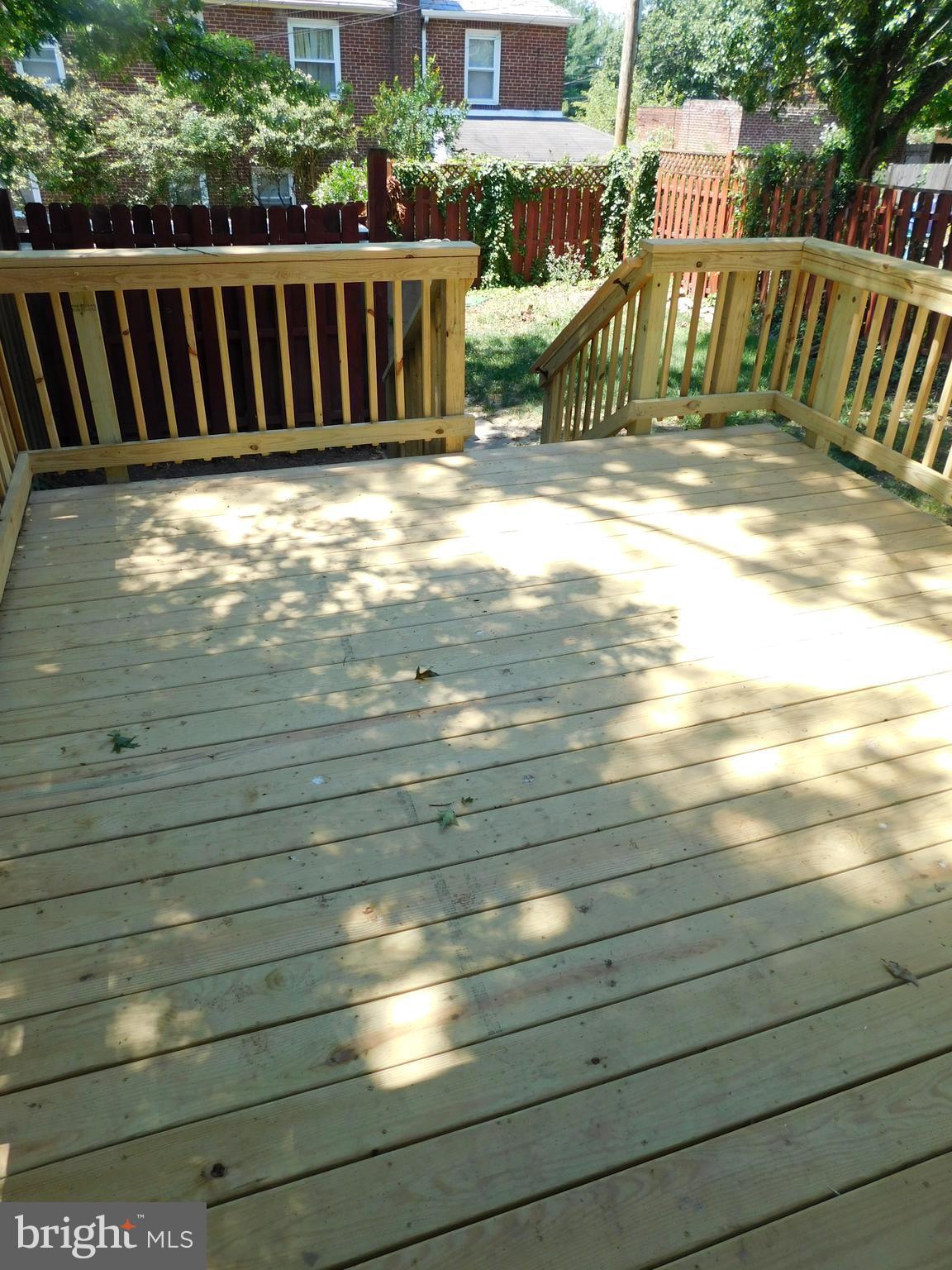 3305 Cedarhurst Road Baltimore, MD 21214 - Photo 29 of 30 Rear Deck