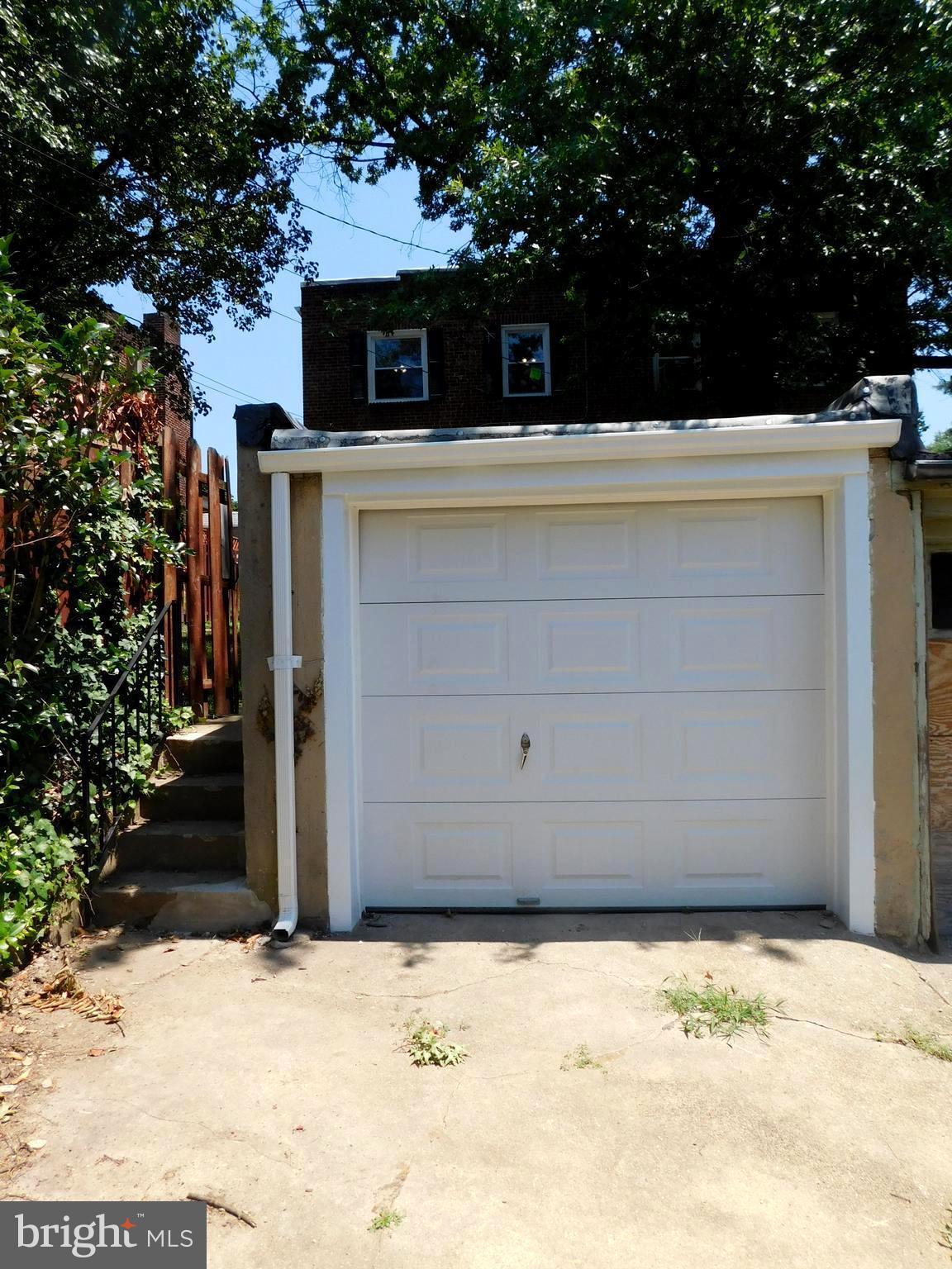 3305 Cedarhurst Road Baltimore, MD 21214 - Photo 30 of 30 Off-Street Parking/Garage