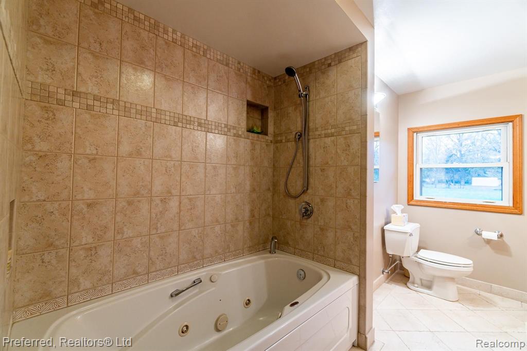 6475 North Beck Road Canton, MI 48187 - Photo 19 of 32