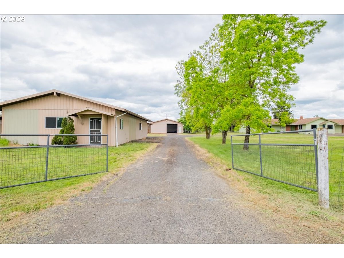 39129 Groshong Road Northeast Albany, OR 97321 - Photo 2 of 48
