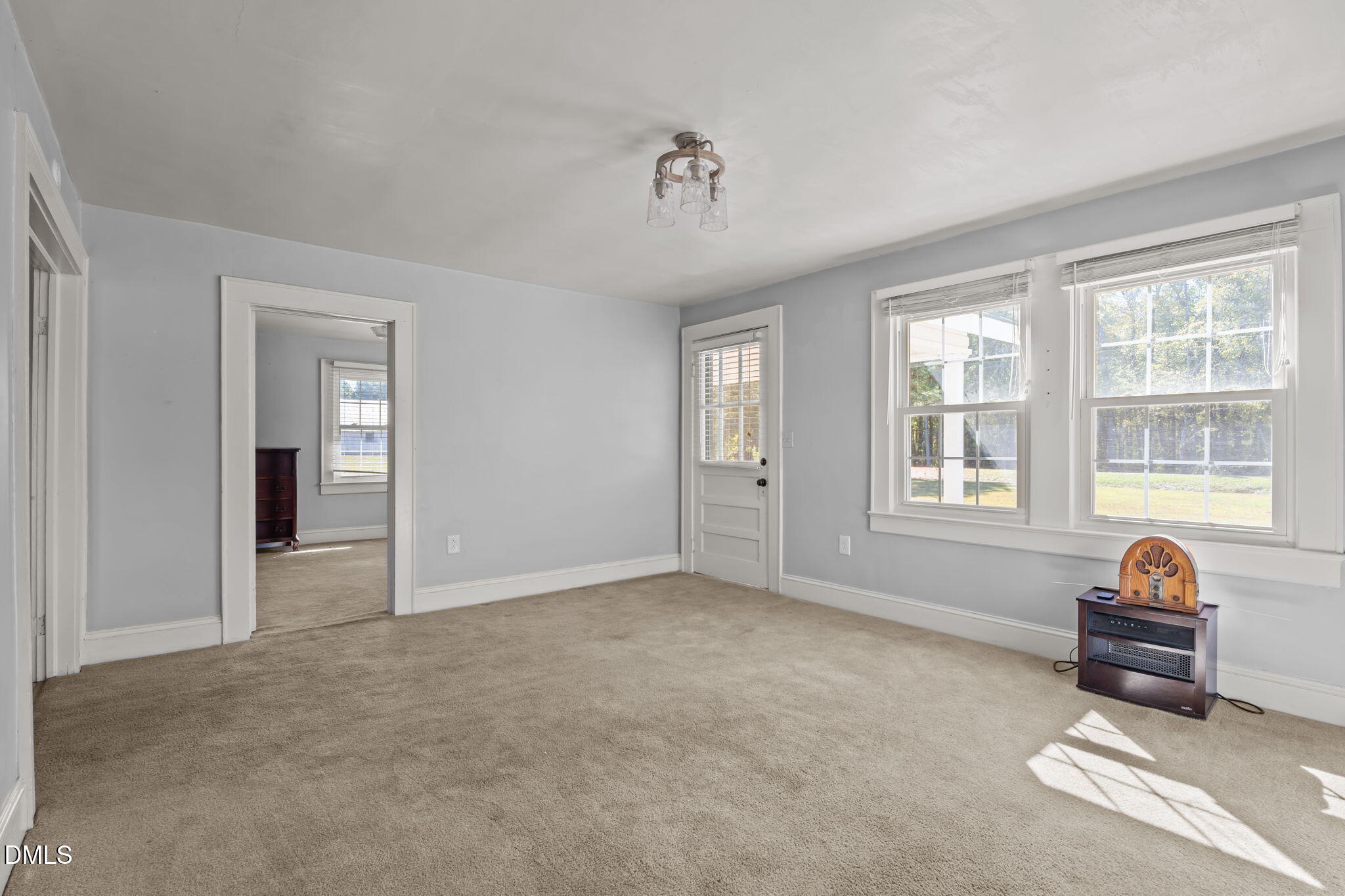 7477 Highway 58 Castalia, NC 27816 - Photo 16 of 43 a living room with a window