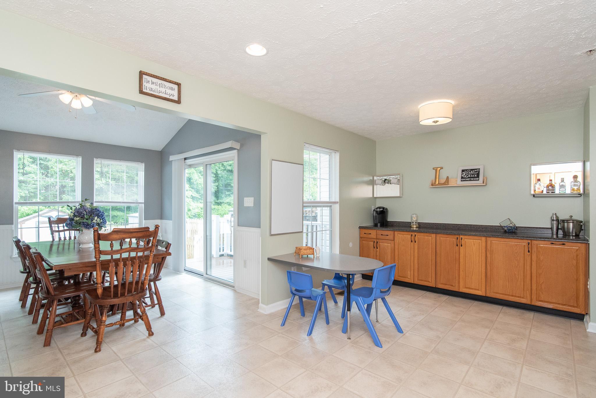 560 MacIntosh Circle Joppa, MD 21085 - Photo 17 of 47 Open Kitchen and Beeakfast Room