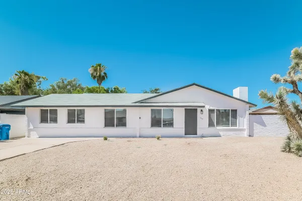 $425,000 | 1802 West Wahalla Lane, Phoenix, AZ 85027