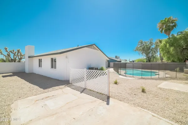 $425,000 | 1802 West Wahalla Lane, Phoenix, AZ 85027