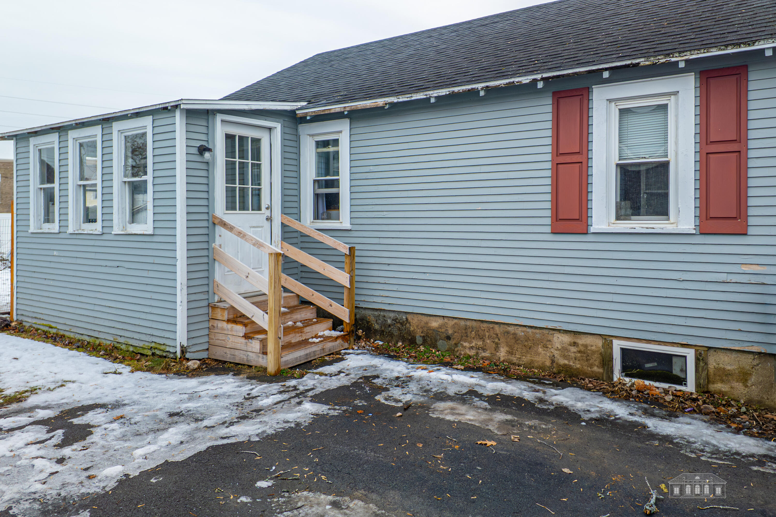 23 Riverside Avenue Plattsburgh, NY 12901 - Photo 2 of 12