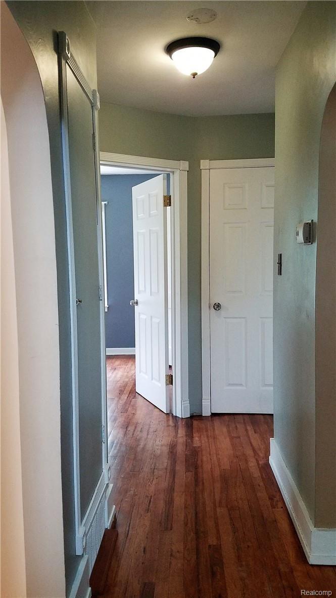 4501 Red Arrow Road Flint, MI 48507 - Photo 17 of 41 hall.jpg