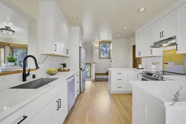 $1,799,000 | 50 Hermosa Avenue, Oakland, CA 94618