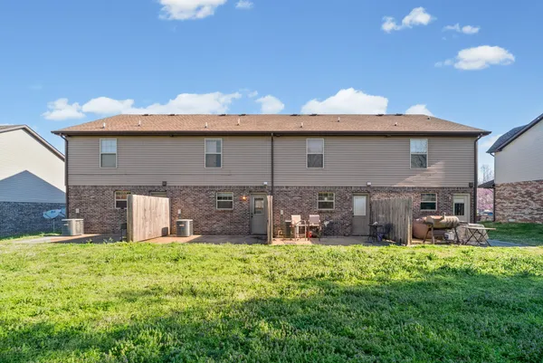 $1,200 | 1766 Spring Water Drive, Unit C, Clarksville, TN 37040