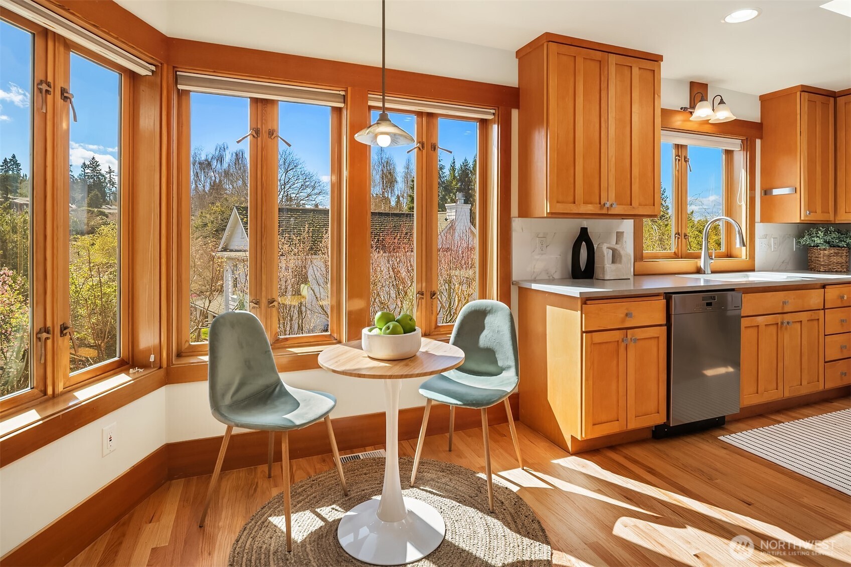 1105 Daley Place Edmonds, WA 98020 - Photo 24 of 38