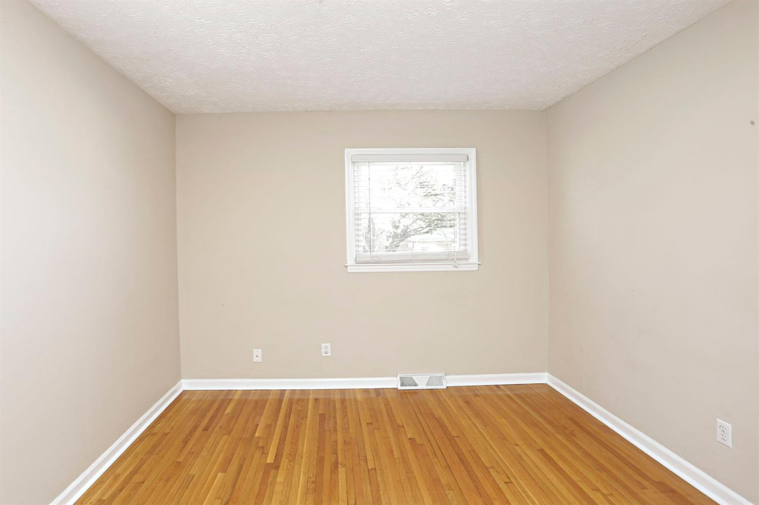 3361 Post Road Lexington, KY 40503 - Photo 14 of 32 Photo 14