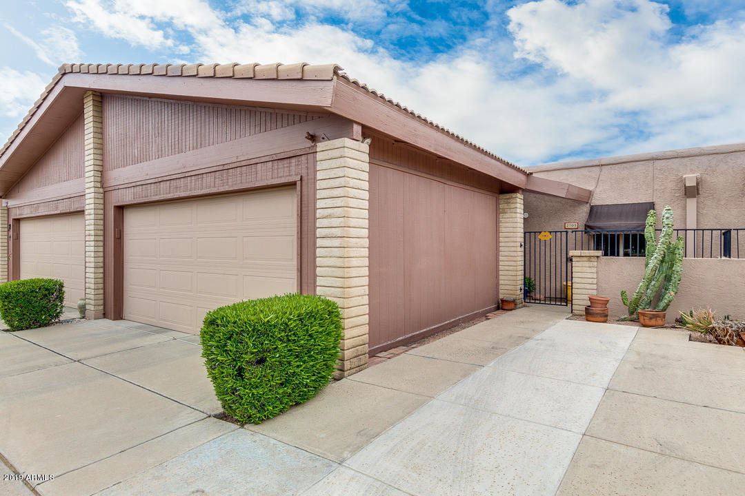2705 East Cactus Road Phoenix, AZ 85028 - Photo 8 of 20 2705-1