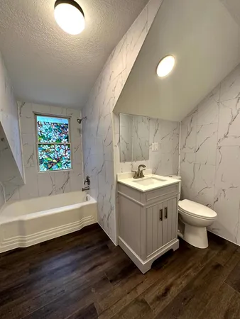 $1,750 | 2804 East 44th Street, Minneapolis, MN 55406