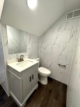 $1,750 | 2804 East 44th Street, Minneapolis, MN 55406