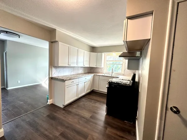 $1,750 | 2804 East 44th Street, Minneapolis, MN 55406