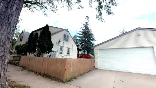 $1,750 | 2804 East 44th Street, Minneapolis, MN 55406