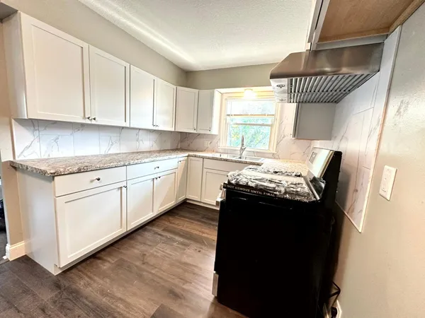 $1,750 | 2804 East 44th Street, Minneapolis, MN 55406