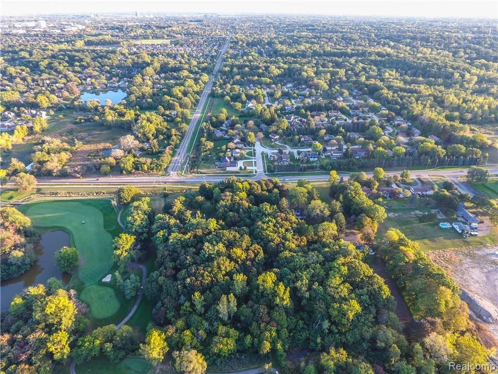 2904 South Boulevard Rochester, MI 48309 - Photo 4 of 7