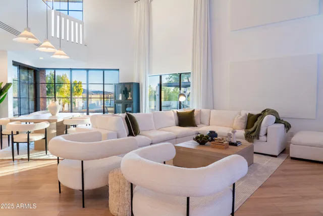 a picture of a table and a vase sitting on a table