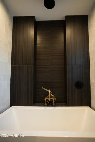 $1,999,000 | 3305 East Cherokee Street, Phoenix, AZ 85044