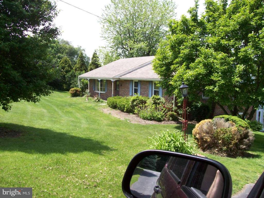 795 Prospect Road Columbia, PA 17512 - Photo 2 of 20 Gallery Image 2