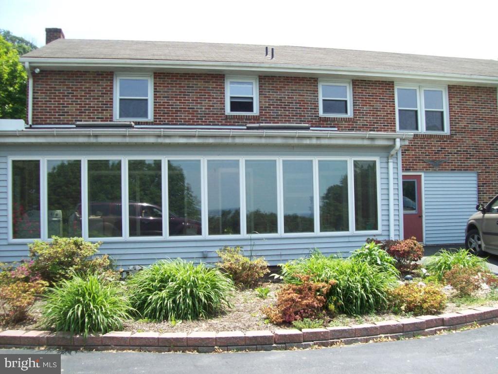 795 Prospect Road Columbia, PA 17512 - Photo 3 of 20 Gallery Image 3