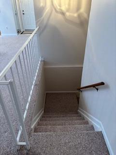 468 Farmridge Court Rochester, MI 48307 - Photo 29 of 48 STAIRS1